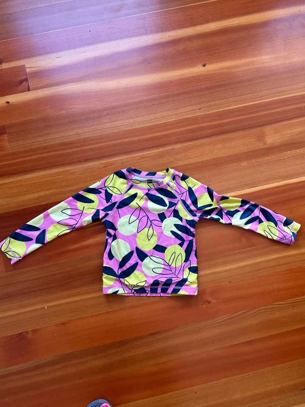 Tea Collection rash guard long sleeve